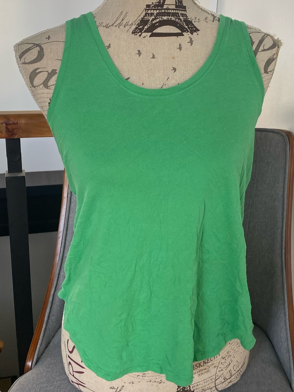 American Eagle Outfitters Bright Green Scoop Neck Tank Top